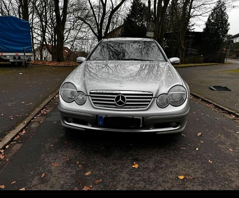 Gebraucht Mercedes C200 2001 Silber Coupé