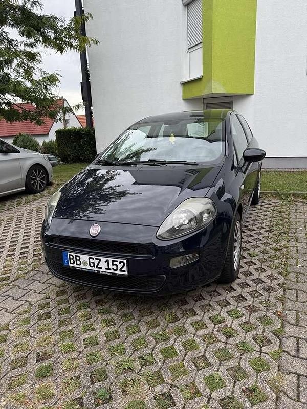 Blau Gebraucht 2012 Fiat Punto Evo Dynamic Kleinwagen | 4.499 € (Fairer Preis) - Bild 1/4