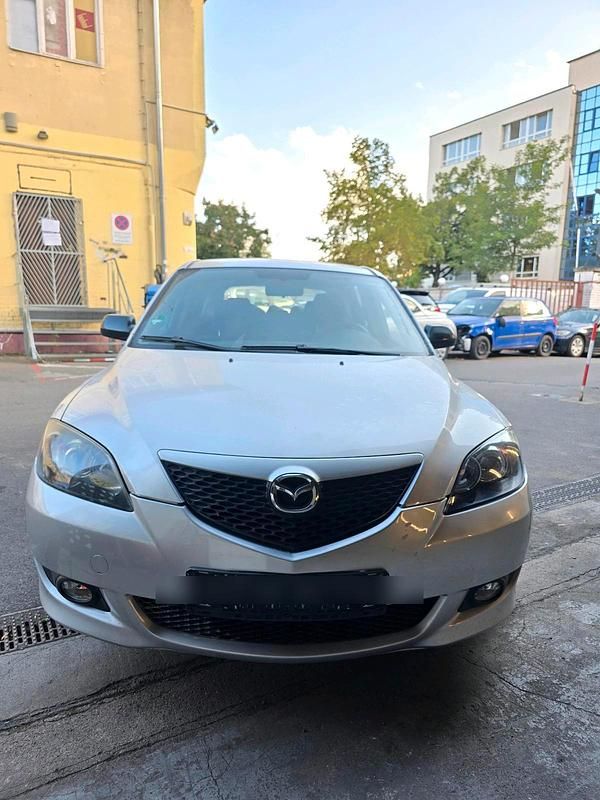 Silber Gebraucht 2005 Mazda 3 Limousine | 2.300 € (Fairer Preis) - Bild 1/4