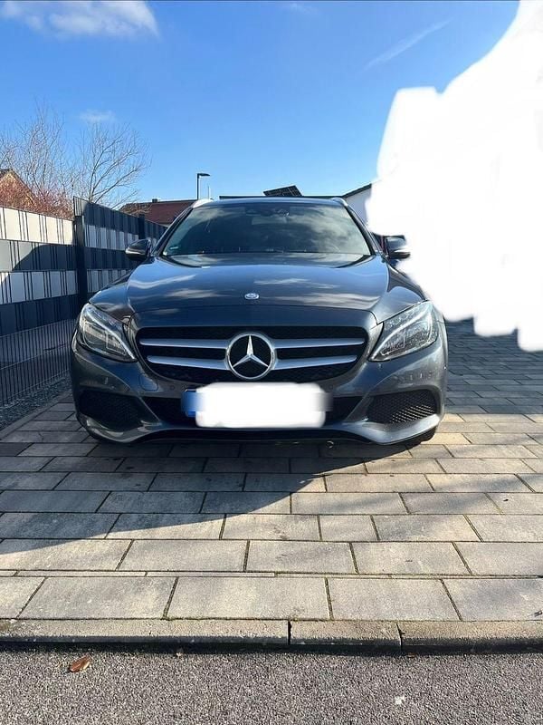 Grau Gebraucht 2015 Mercedes C220 Kombi | 15.000 € (Fairer Preis) - Bild 1/4