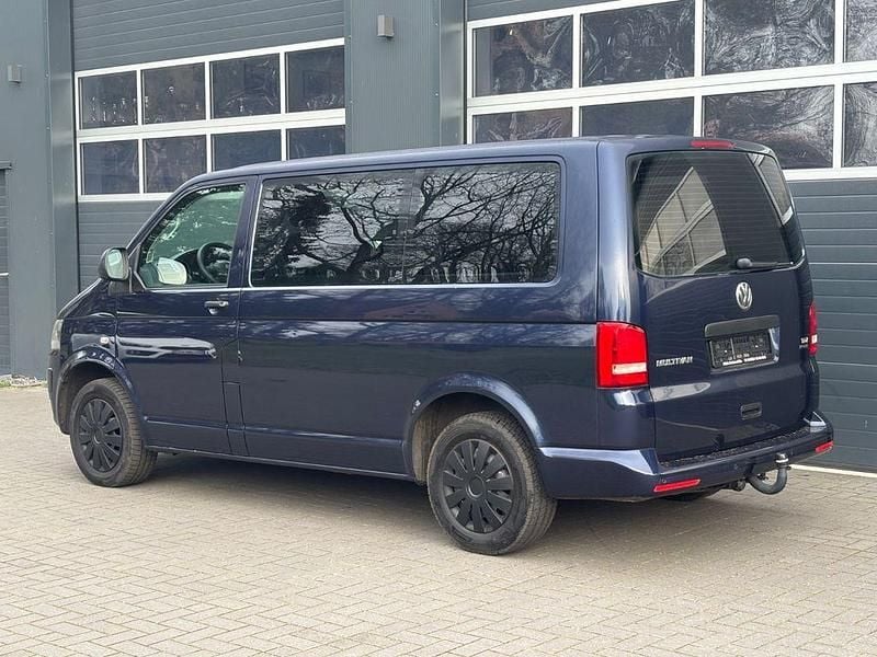 Gebraucht VW Multivan 140 PS (102 kW) 2015 Blau Van / Kleinbus