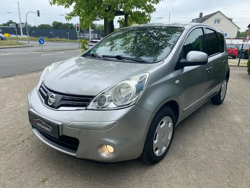 Gebraucht Nissan Note Acenta 110 PS (80 kW) 2011 Grau Kleinwagen