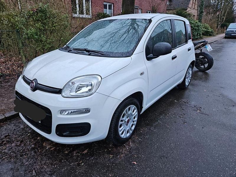 Gebraucht Fiat Panda Easy 69 PS (50 kW) 2017 Weiß Kleinwagen