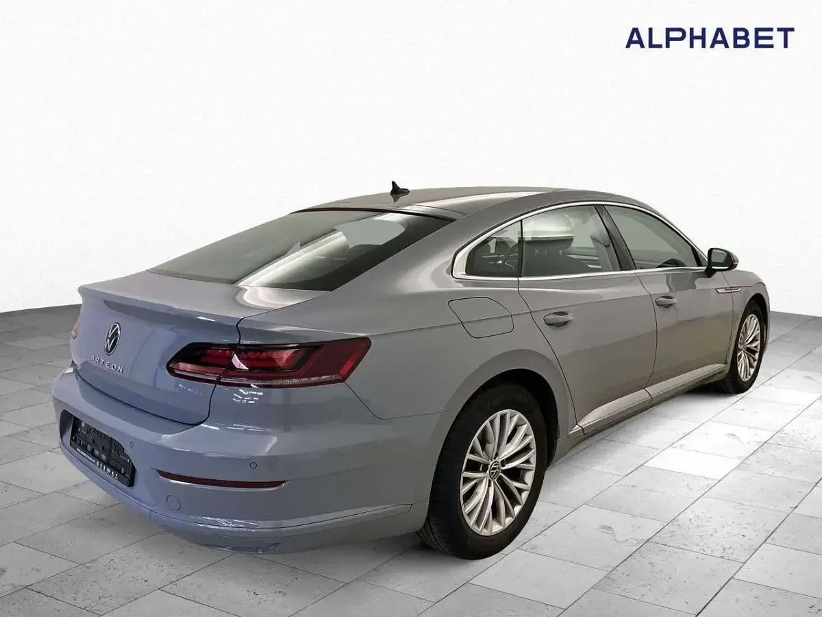 Gebraucht VW Arteon 150 PS (110 kW) 2023 Grau Limousine