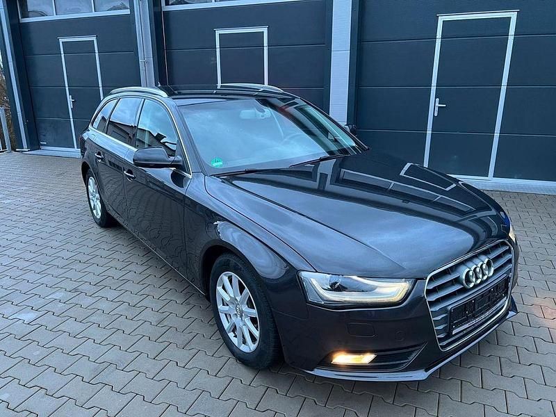 Gebraucht Audi A4 Attraction 170 PS (125 kW) 2013 Grau Kombi