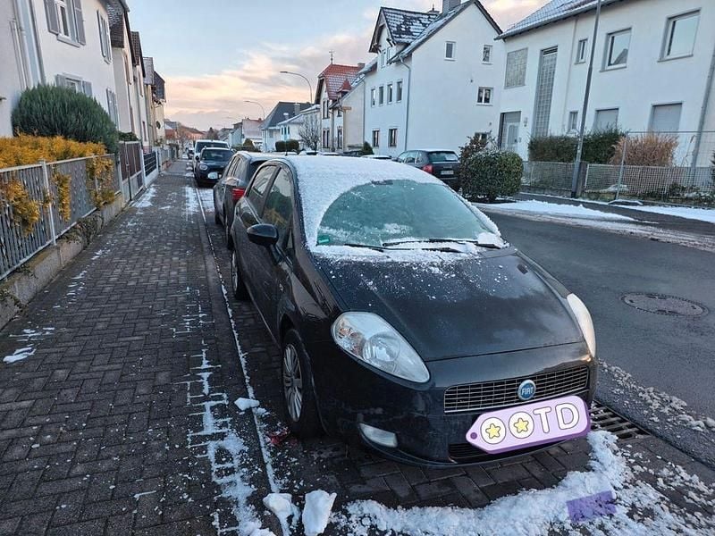 Schwarz Gebraucht 2007 Fiat Punto Dynamic Limousine | 999 € (Superpreis) - Bild 1/4