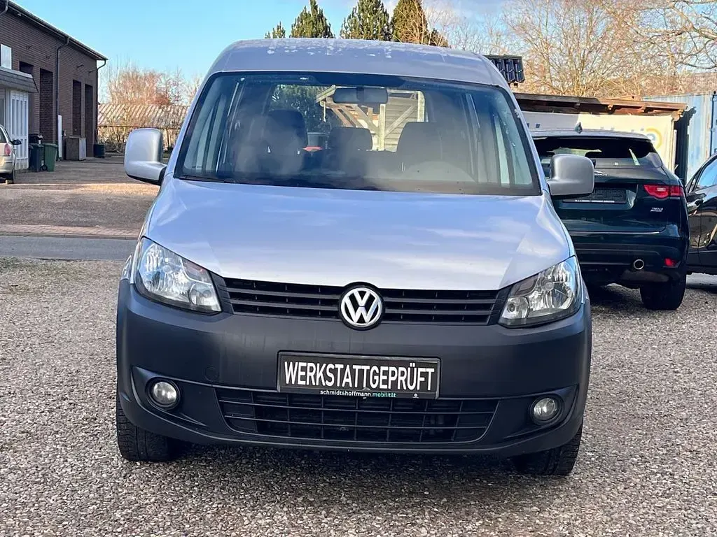Gebraucht VW Caddy Trendline 86 PS (63 kW) 2011 Silber Van / Kleinbus