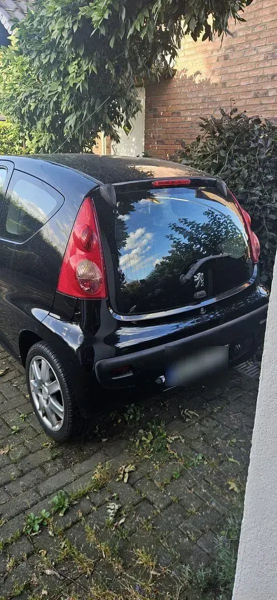 Gebraucht Peugeot 107 68 PS (50 kW) 2006 Schwarz Kleinwagen