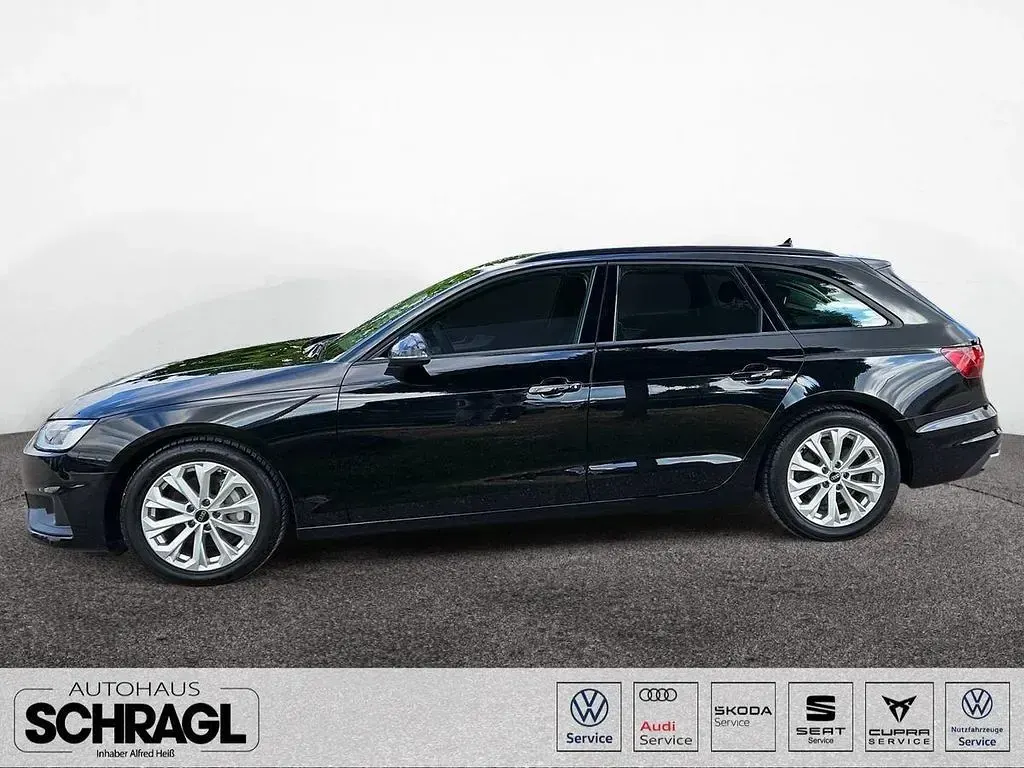 Gebraucht Audi A4 Comfort 204 PS (150 kW) 2023 Mythosschwarz metallic Kombi