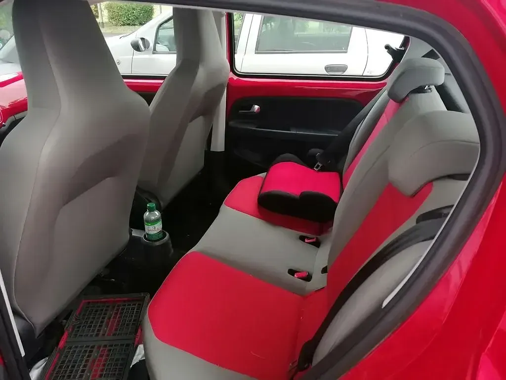 Gebraucht VW cross up! 75 PS (55 kW) 2016 Rot Kleinwagen