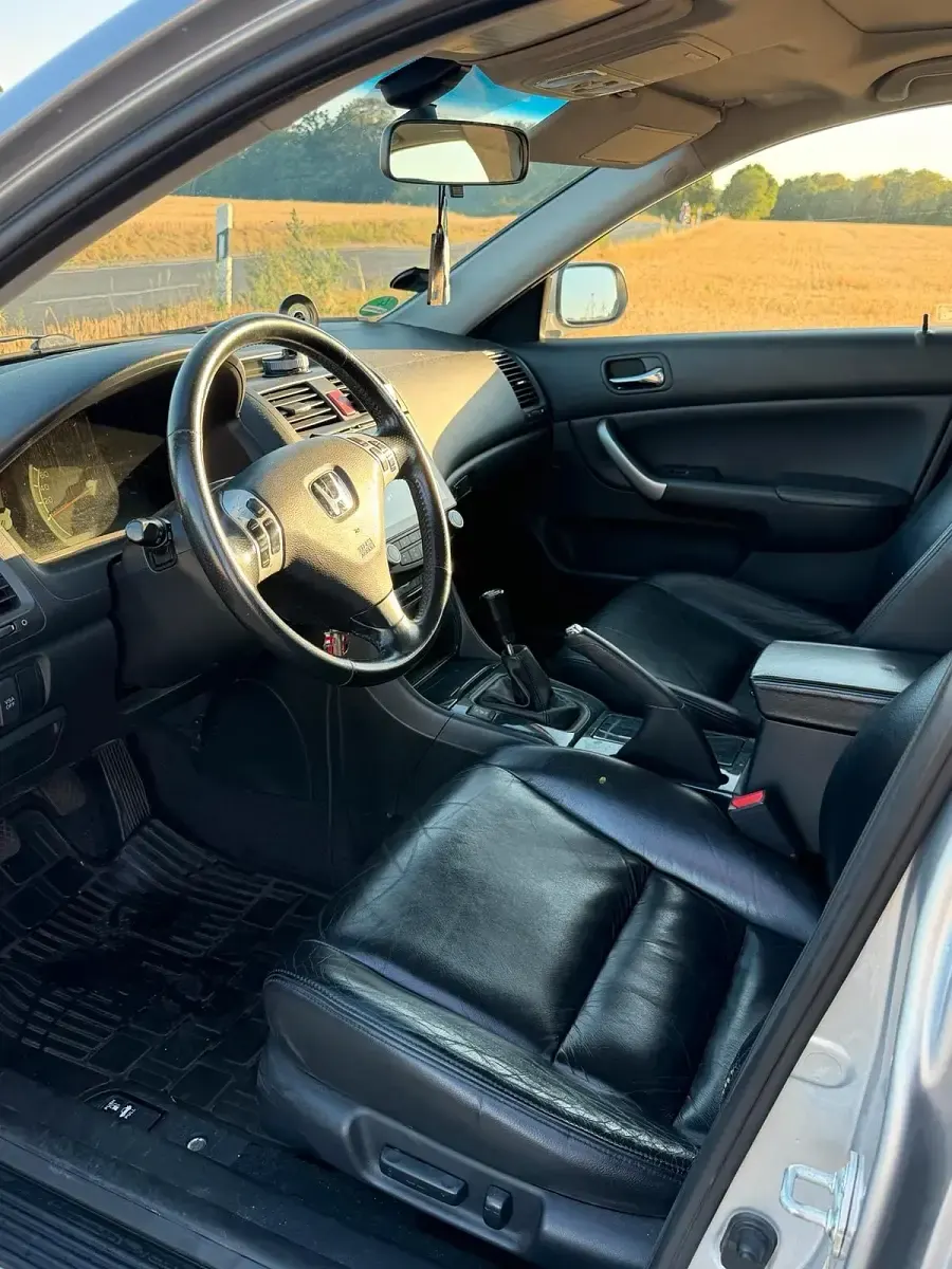 Gebraucht Honda Accord 190 PS (139 kW) 2003 Silber Limousine