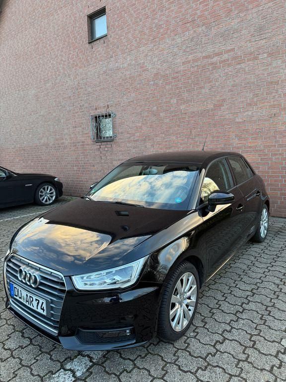 Gebraucht Audi A1 Sportback 90 PS (66 kW) 2017 Schwarz Kleinwagen