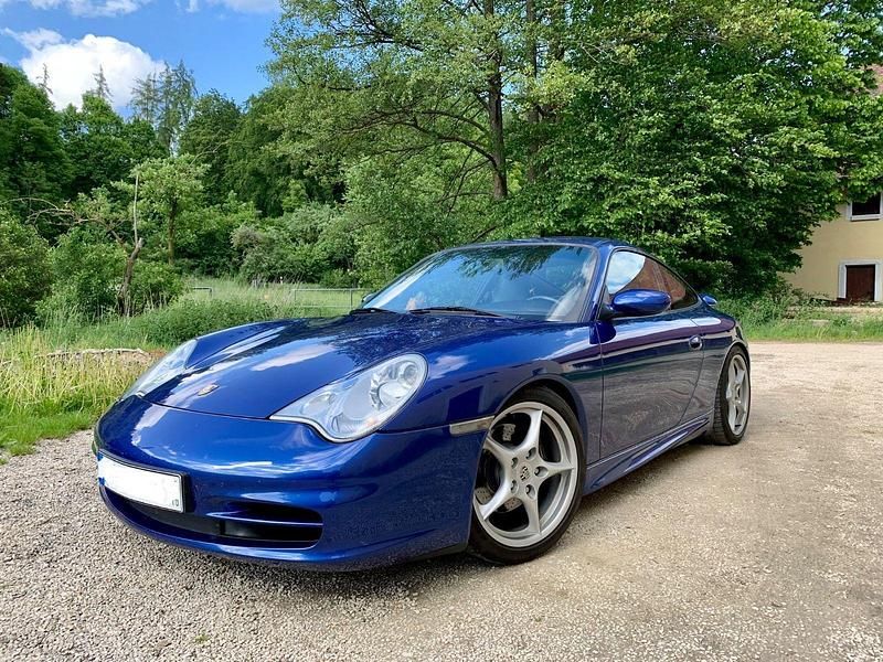 Blau Gebraucht 2003 Porsche 911 Carrera Coupé | 39.500 € (Fairer Preis) - Bild 1/4