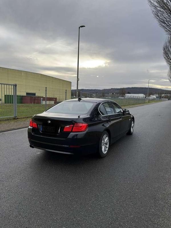 Gebraucht BMW 525 204 PS (150 kW) 2011 Schwarz Limousine
