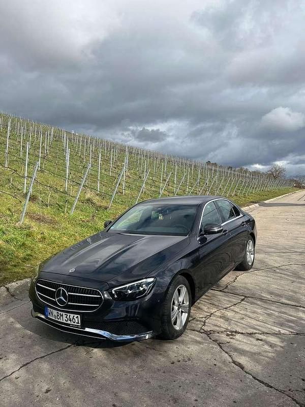 Gebraucht Mercedes E200 Avantgarde 160 PS (117 kW) 2022 Limousine