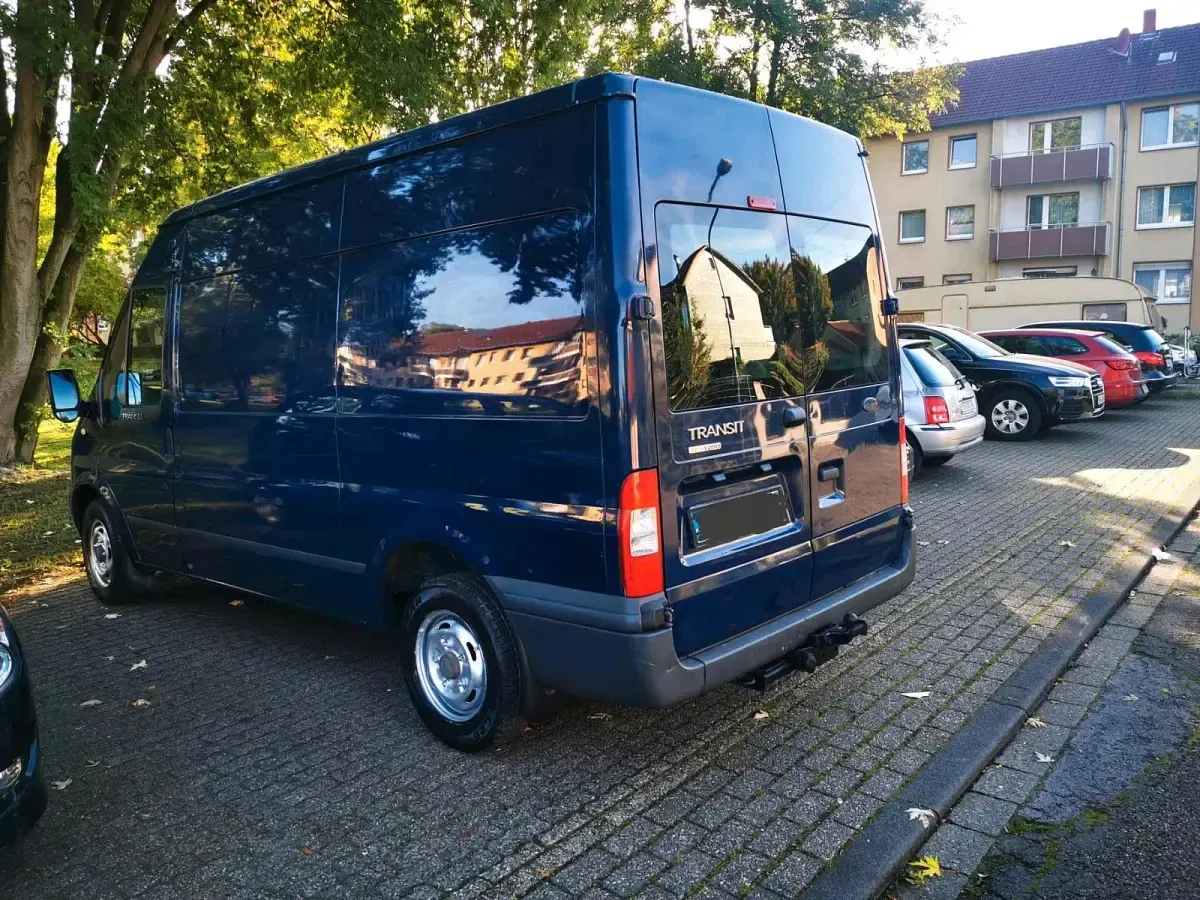 Gebraucht Ford Transit 116 PS (85 kW) 2011 Blau Van / Kleinbus