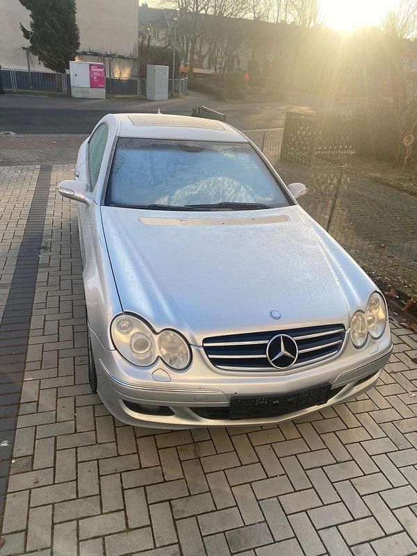 Silber Gebraucht 2007 Mercedes CLK280 Coupé | 6.000 € (Guter Preis) - Bild 1/4