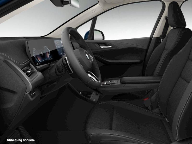 Phytonicblau metallic Gebraucht 2024 BMW 218 Active Tourer Luxury Line Van / Kleinbus | 31.694 € (Fairer Preis) - Bild 1/2