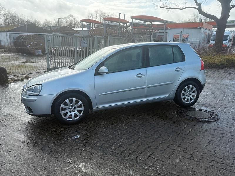 Gebraucht VW Golf V 140 PS (102 kW) 2004 Silber Kleinwagen