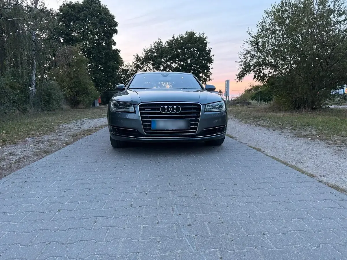 Gebraucht Audi A8 385 PS (283 kW) 2015 Grau Limousine