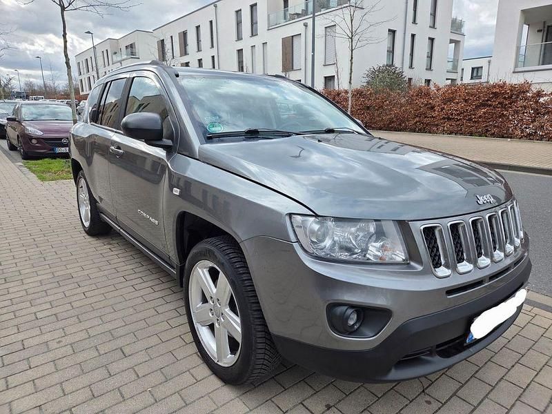 Gebraucht Jeep Compass Limited 170 PS (125 kW) 2012 Grau SUV