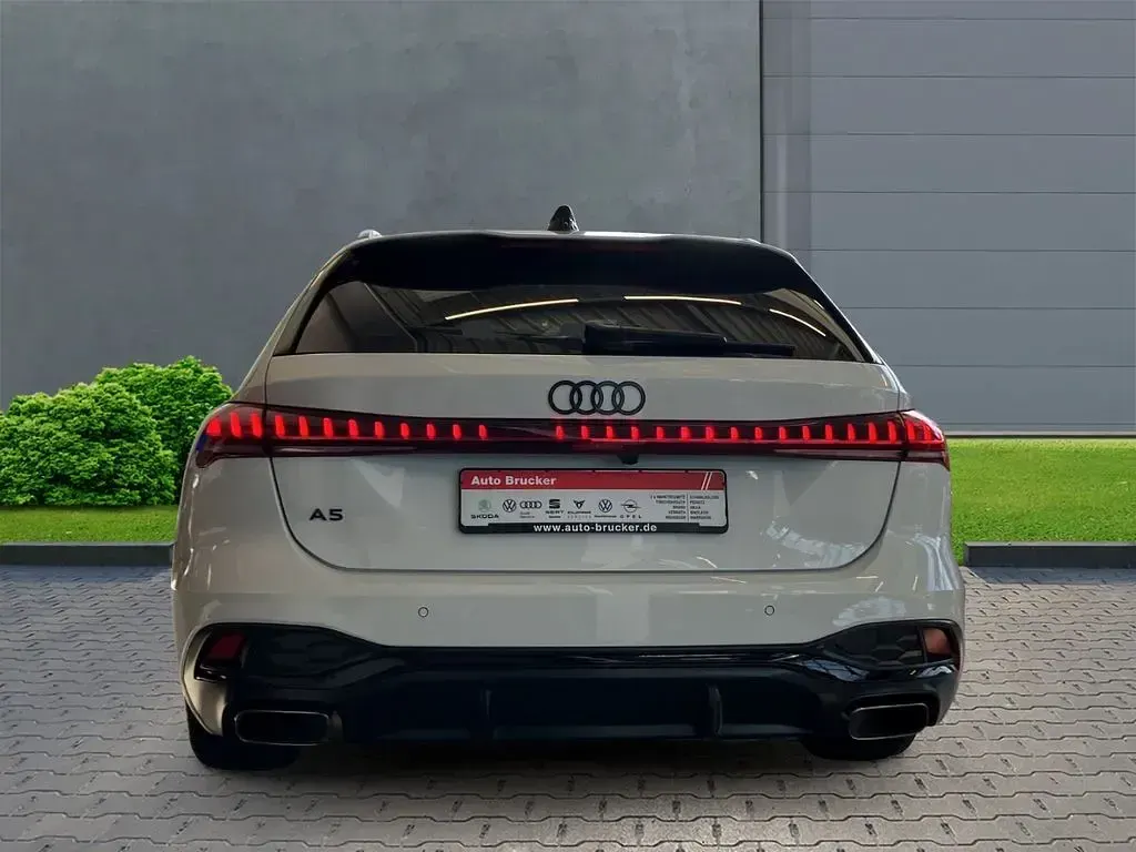 Gebraucht Audi A5 Ambiente 204 PS (150 kW) 2025 Weiss Kombi