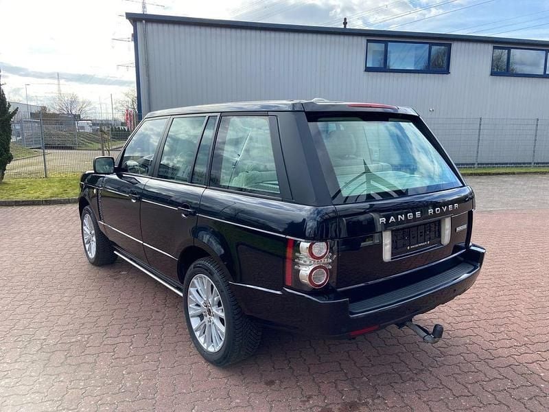 Gebraucht Land Rover Range Rover Autobiography 313 PS (230 kW) 2011 Schwarz SUV
