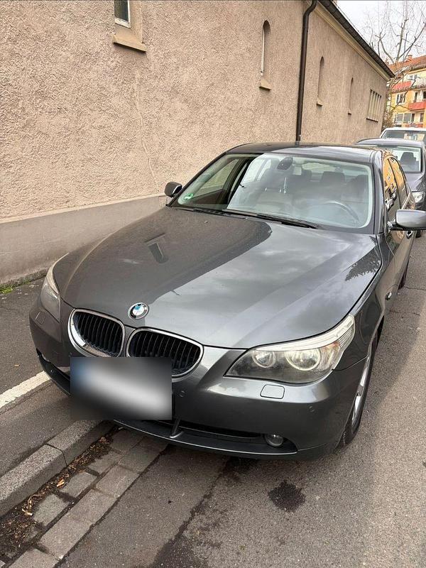 Gebraucht BMW 520 Basis 170 PS (125 kW) 2004 Grau Limousine