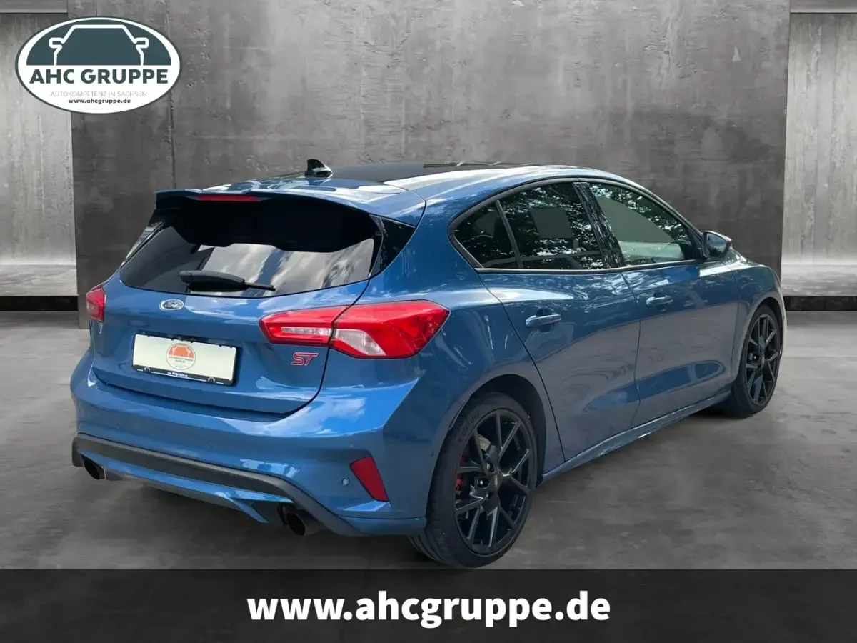 Gebraucht Ford Focus ST 280 PS (205 kW) 2021 Blau Limousine