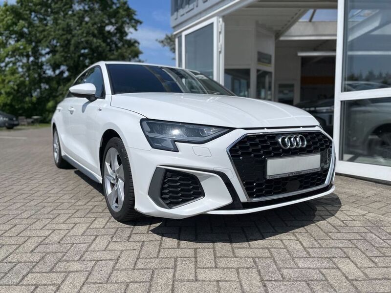 Gebraucht Audi A3 S-Line 110 PS (80 kW) 2024 Ibis weiss Limousine
