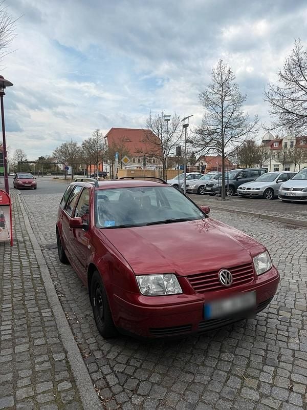 Occasion VW Bora 100 PK (73 kW) 2000 Rood Stationwagen