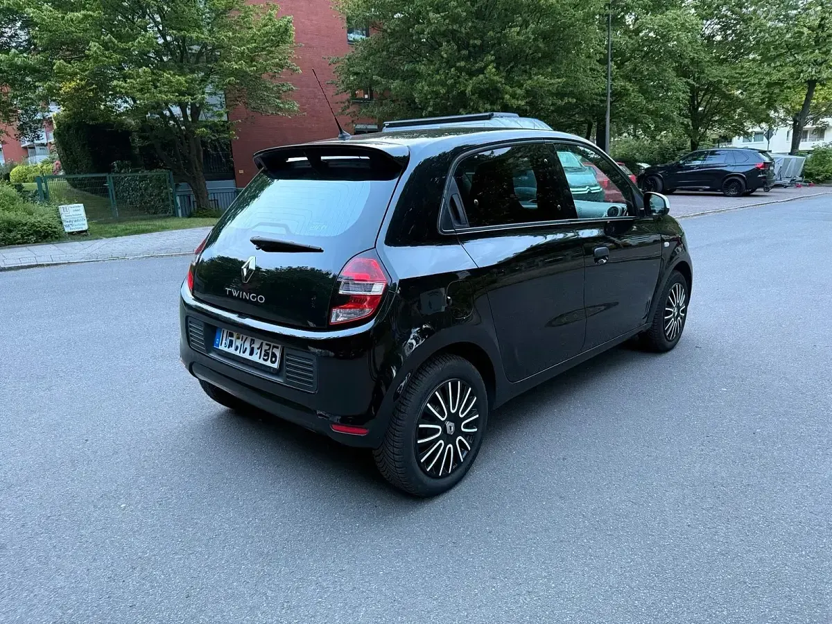 Gebraucht Renault Twingo 71 PS (52 kW) 2014 Schwarz Kleinwagen