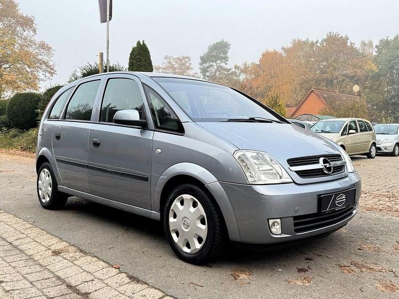 Grau Gebraucht 2004 Opel Meriva Van / Kleinbus | 2.990 € (Teuer) - Bild 1/4