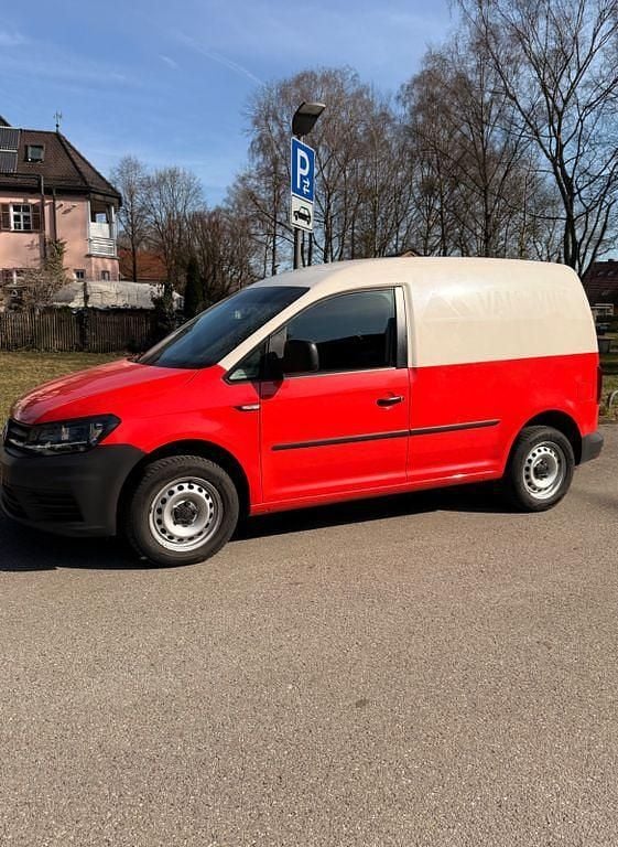 Usata VW Caddy 75 CV (55 kW) 2018 Rosso Monovolume
