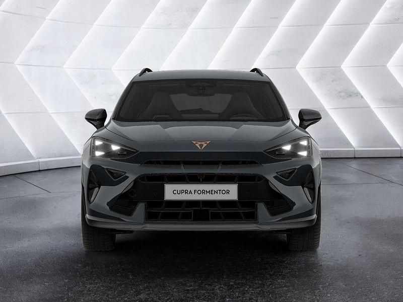 Neu Cupra Formentor VZ 272 PS (200 kW) 2025 Blau (blau / fjordblau) SUV