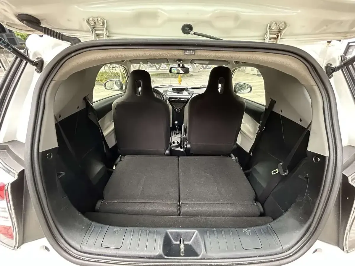 Gebraucht Toyota iQ 98 PS (72 kW) 2012 Kleinwagen