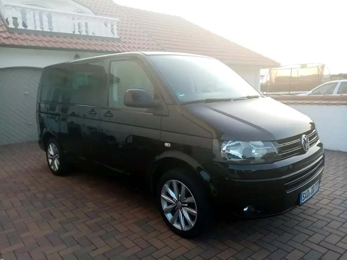 Gebraucht VW T5 140 PS (102 kW) 2015 Schwarz Van