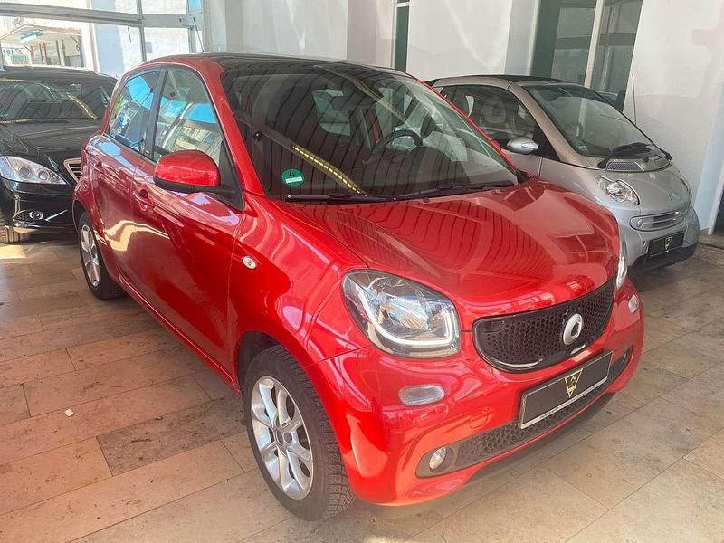 Rot Gebraucht 2016 Smart ForFour Passion Kleinwagen | 9.900 € (Fairer Preis) - Bild 1/4