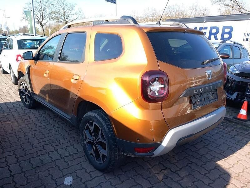 Gebraucht Dacia Duster Prestige 101 PS (74 kW) 2021 Orange atacama metallic SUV