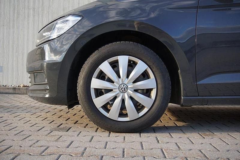 Gebraucht VW Touran 150 PS (110 kW) 2018 Uranograu Van / Kleinbus