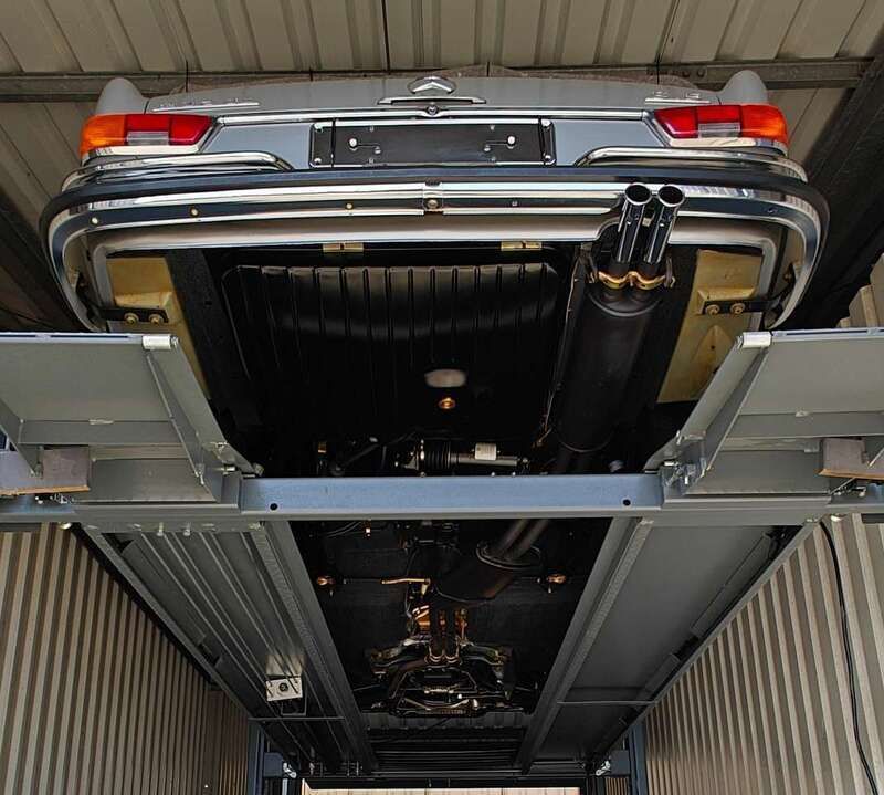 Silber Gebraucht 1969 Mercedes W111 Coupé | 152.500 € - Bild 1/4