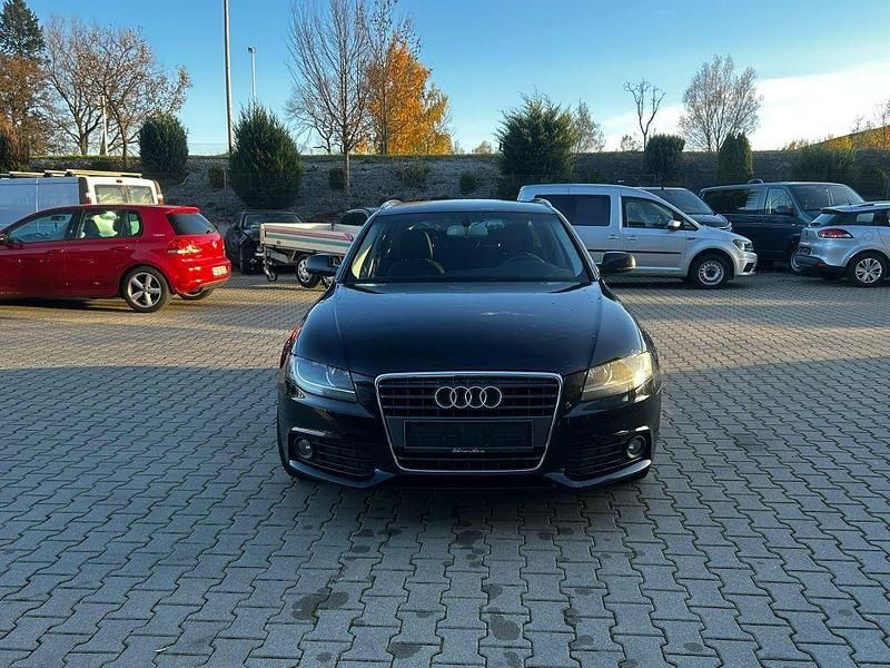 Gebraucht Audi A4 Ambiente 120 PS (88 kW) 2009 Brilliant black Kombi