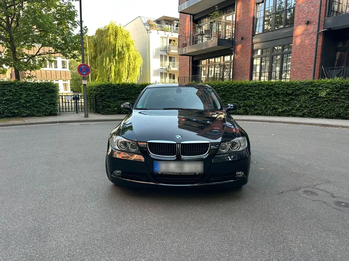 Gebraucht BMW 318 Efficient Dynamics 148 PS (108 kW) 2008 Schwarz Limousine
