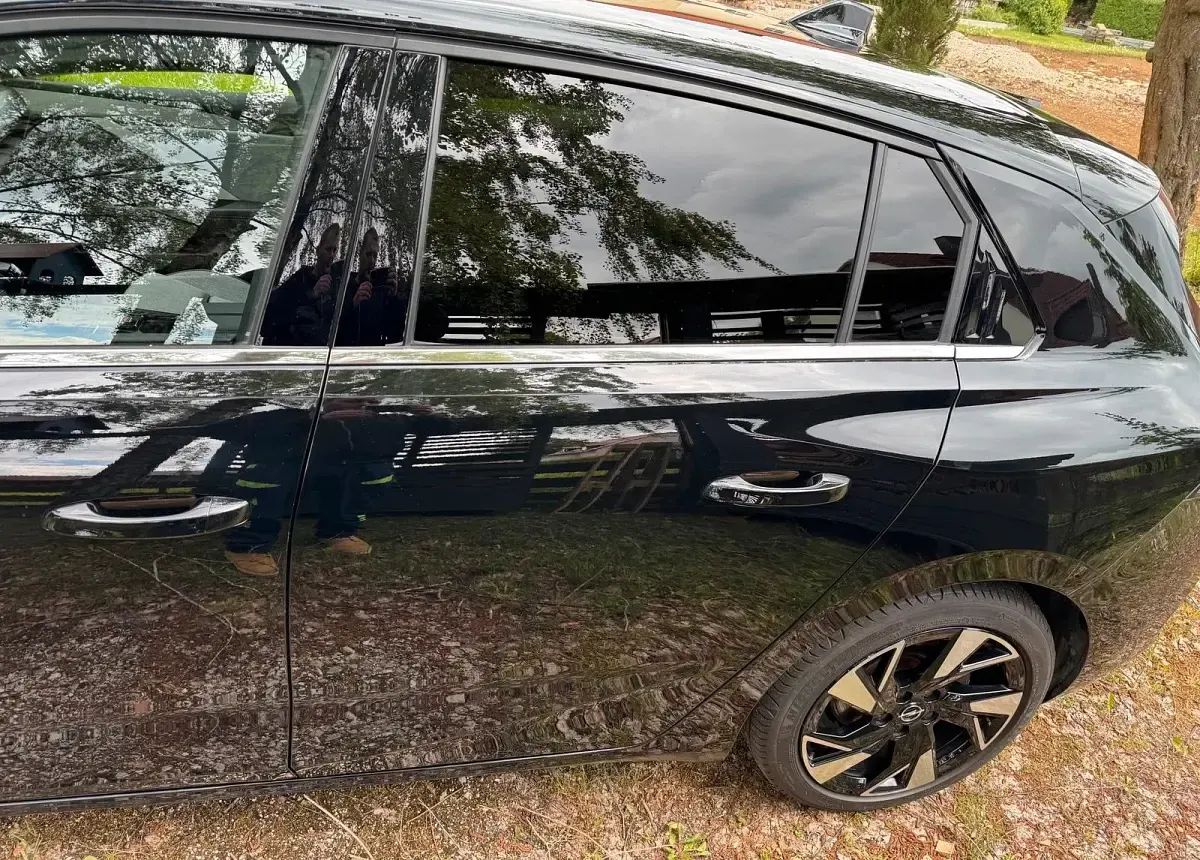 Gebraucht Opel Astra Elegance 131 PS (96 kW) 2022 Schwarz Kleinwagen