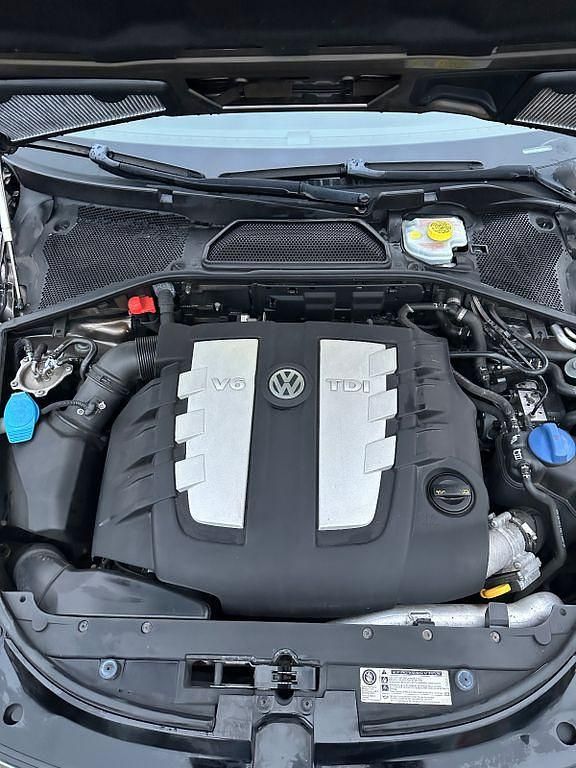 Braun Gebraucht 2015 VW Phaeton Limousine | 15.800 € (Teuer) - Bild 1/4