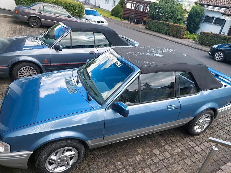 Gebraucht Ford Escort Cabriolet 90 PS (66 kW) 1988 Cabrio