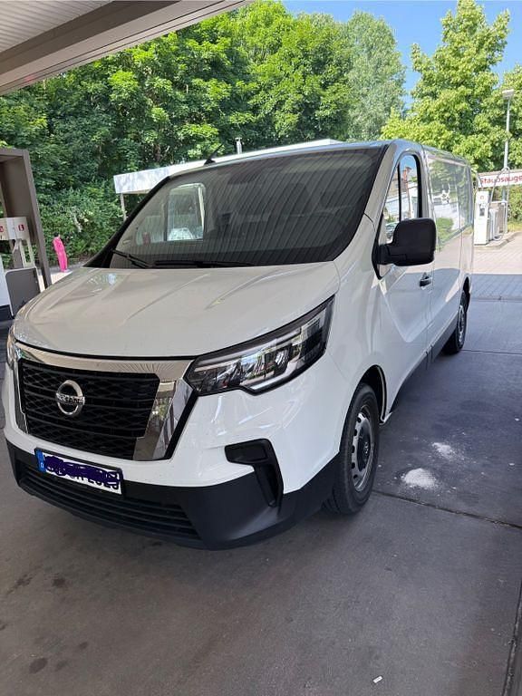 Weiß Gebraucht 2022 Nissan Primastar Van / Kleinbus | 15.500 € - Bild 1/4