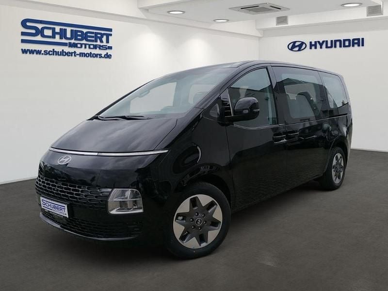 Schwarz Neu 2025 Hyundai Staria Trend Van | 49.290 € (Fairer Preis) - Bild 1/4