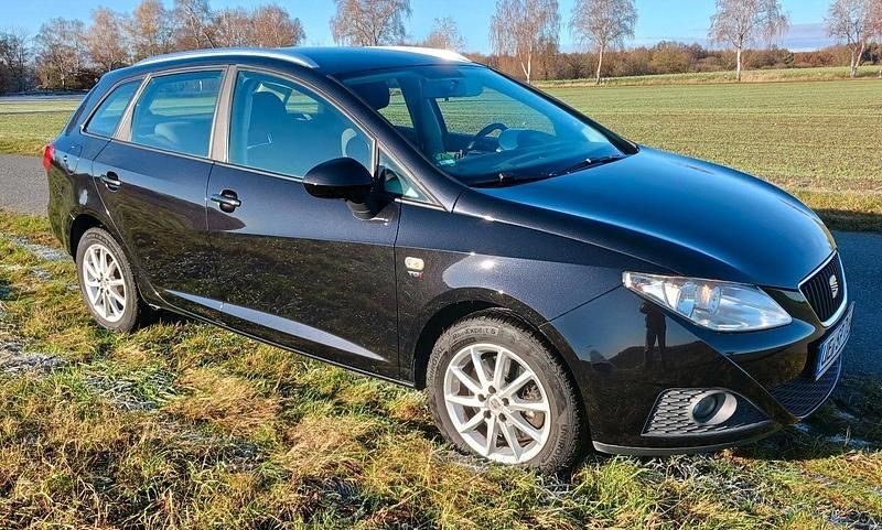 Schwarz Gebraucht 2010 Seat Ibiza ST Kombi | 3.950 € (Fairer Preis) - Bild 1/4