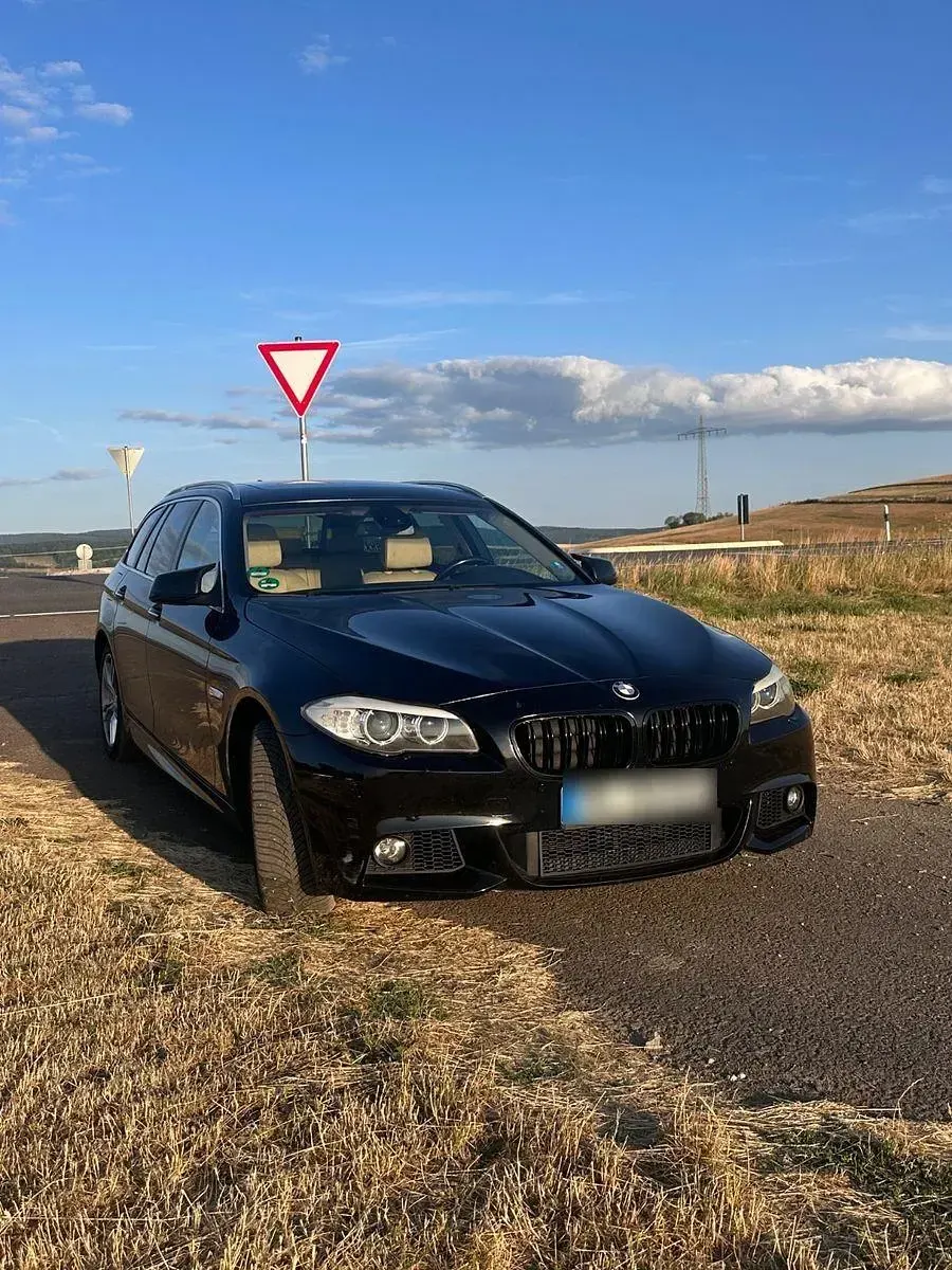 Gebraucht BMW 520 M Sport 230 PS (169 kW) 2010 Schwarz Kombi
